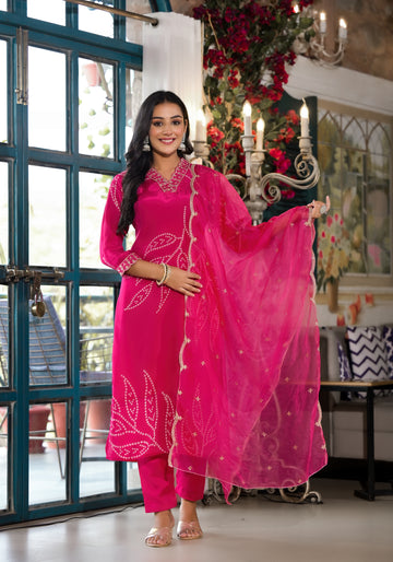 Bandini Bliss: Pure Silk Crepe Dupatta Set Pink